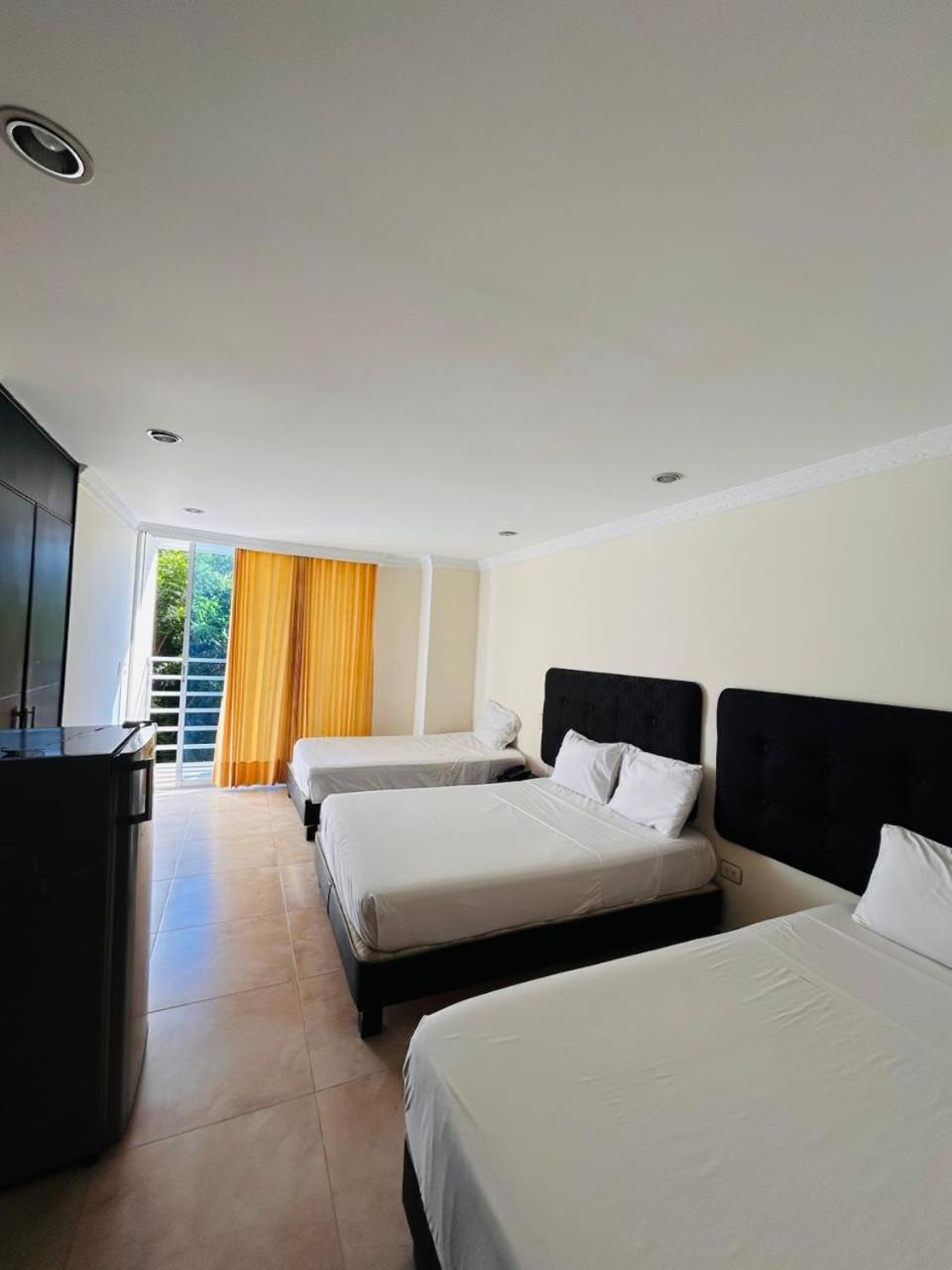 Kalina Hotel Girardot Exterior foto